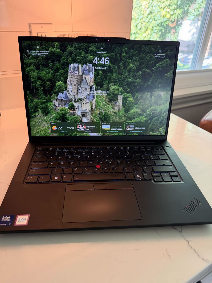 Lenovo ThinkPad P14s Gen 5 Mobile Workstation – Like New, 4 Months Old