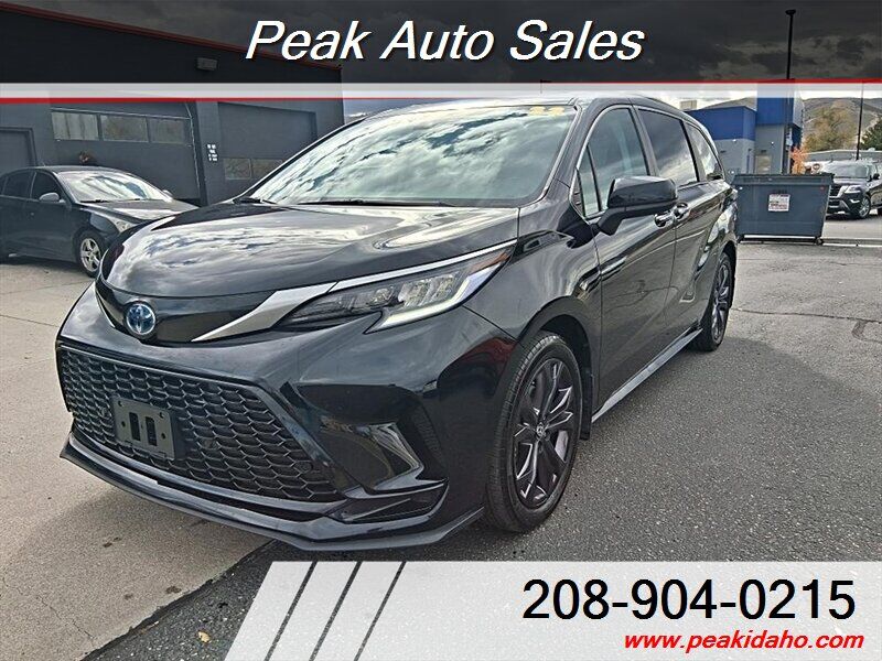 2022 Toyota Sienna XSE 7-Passenger