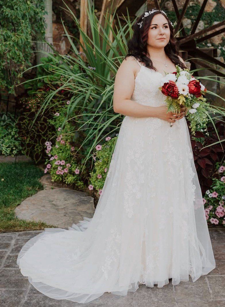 Elegant Lace A-Line Wedding Dress - Size 14 - Ivory/Champagne - Beaded, Spaghetti Straps, Chapel Train