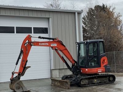 Excavator Kubota kx57