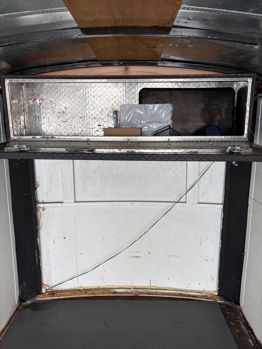 Main image 7