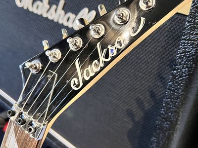 Like New: Jackson Kelly Series w/ New Molded Jackson TSA/Travel Case for Sale!