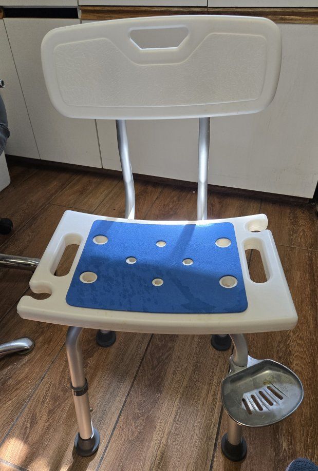 Adjustable Shower Chair with Backrest & Non-Slip Mat - Medical Bath Bench
