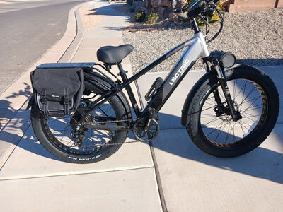 Expeak 1.0 Electric Bike Like New with 2 extra batteries, all batteries are long range,