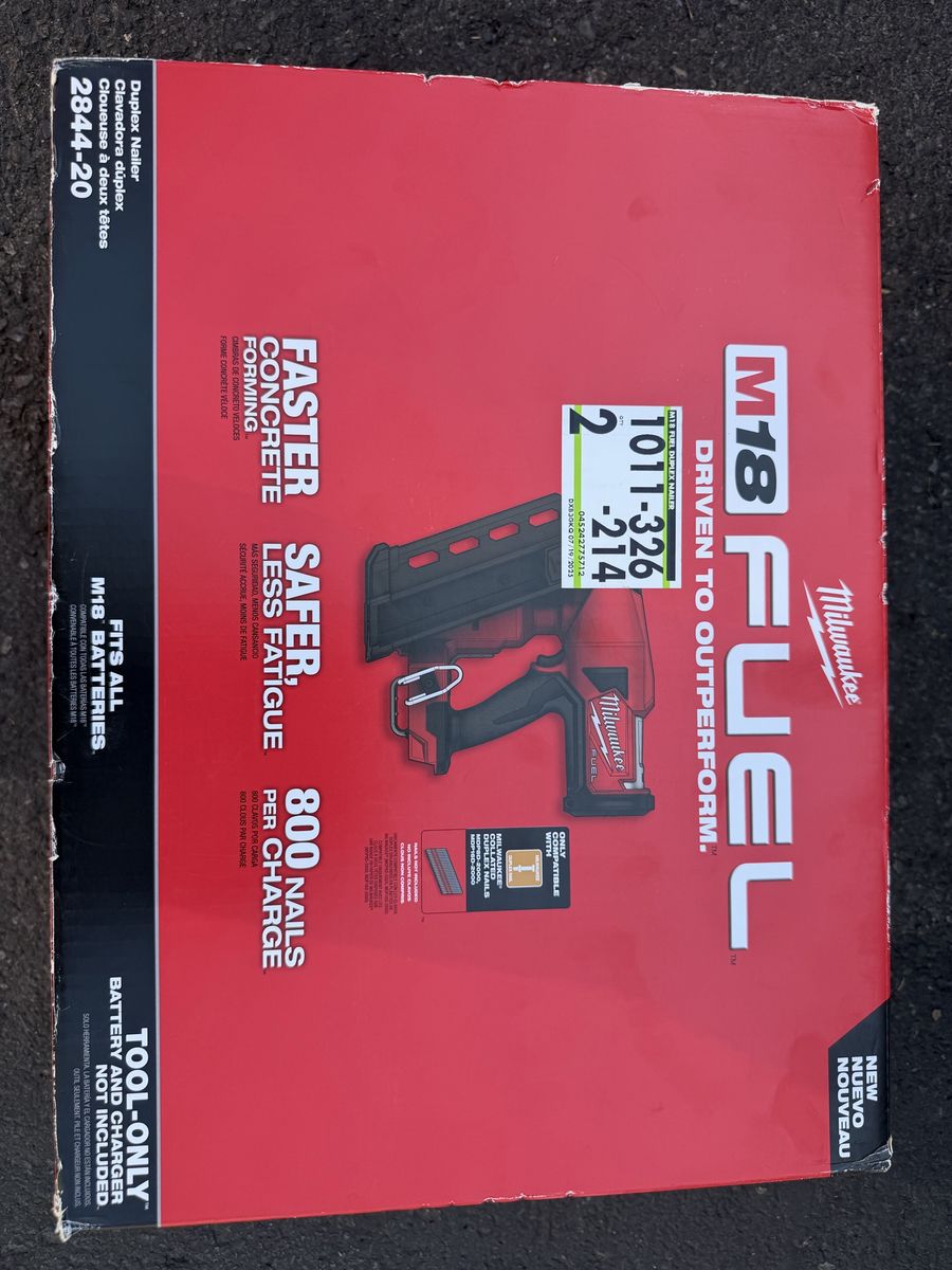 Milwaukee M18 FUEL 18V Brushless Cordless Duplex Nailer (Tool Only)