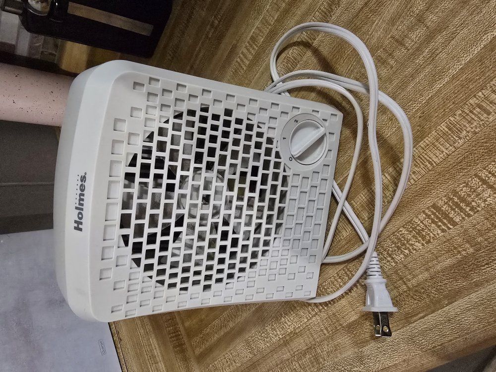 Personal Holmes Air Purifier