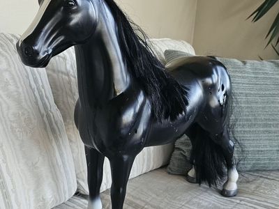Large Black Plastic Toy Horse with Mane and Tail - 20"×20"