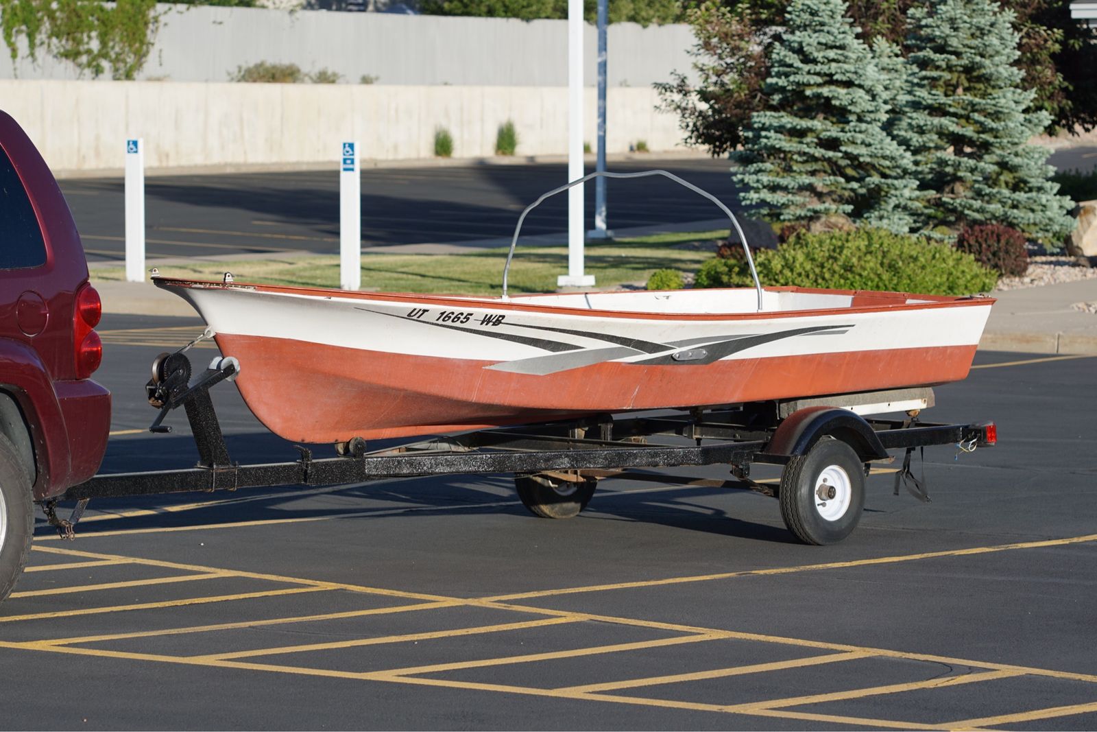 14 Foot Fiberglass Fishing Boat