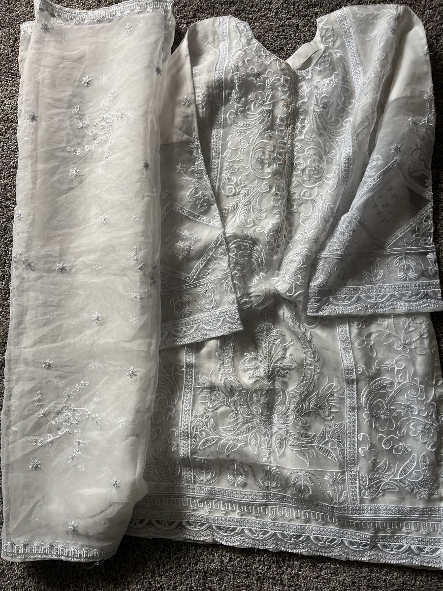 Women's White Heavily Embroidered Kurta Suit with Dupatta - Size Medium