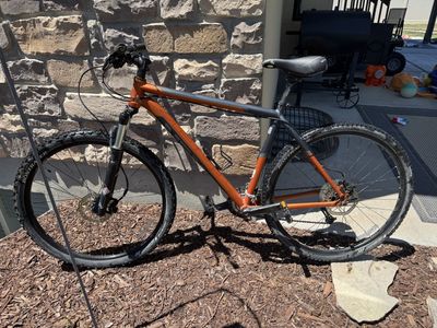 Trek Cobia 29er Mountain Bike