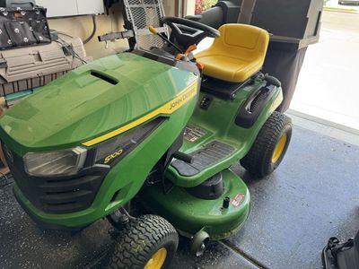 John Deere S100 Riding Lawn Mower - Green & Yellow