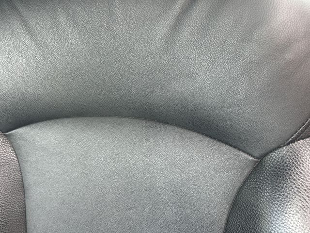 Main image 12
