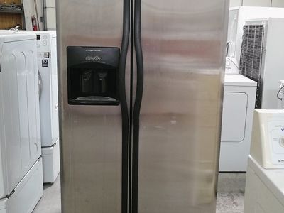 Stainless Steel Side by Side~Water and Ice~90 Day Guarantee