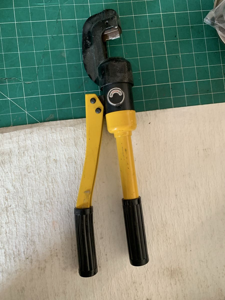 Heavy-Duty Hydraulic Cable Wire Crimper Cutter Tool