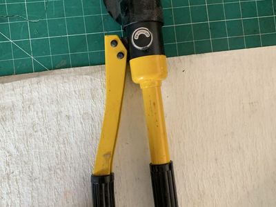 Heavy-Duty Hydraulic Cable Wire Crimper Cutter Tool