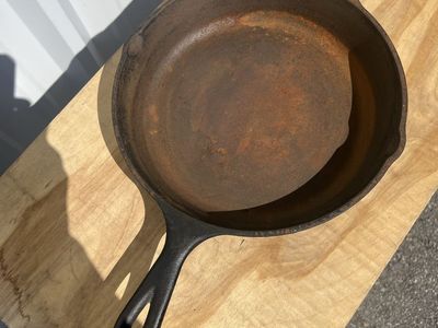 Lodge Cast Iron Skillet - 8SK (10.25") - Deep Rust, Needs Restoration