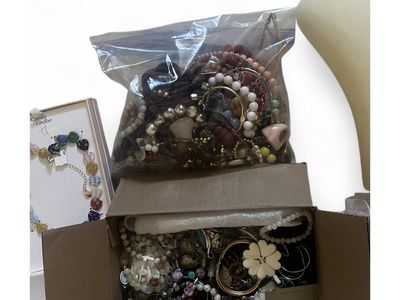 Jewelry lot