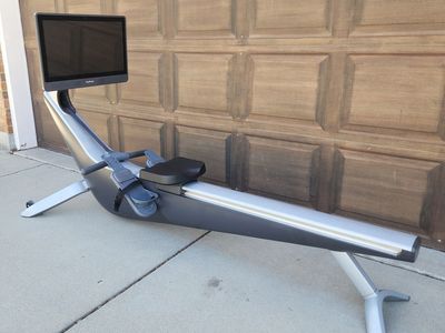 HYDROW ORIGINAL ROWING MACHINE w/ SCREEN WORJS GREAT FULL BODY WORKOUT AMAZING QUALITY!