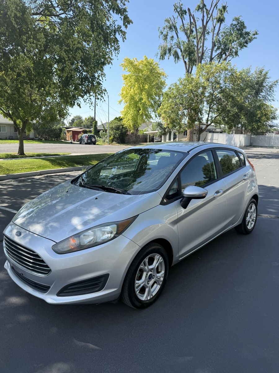 2015 Ford Fiesta SE