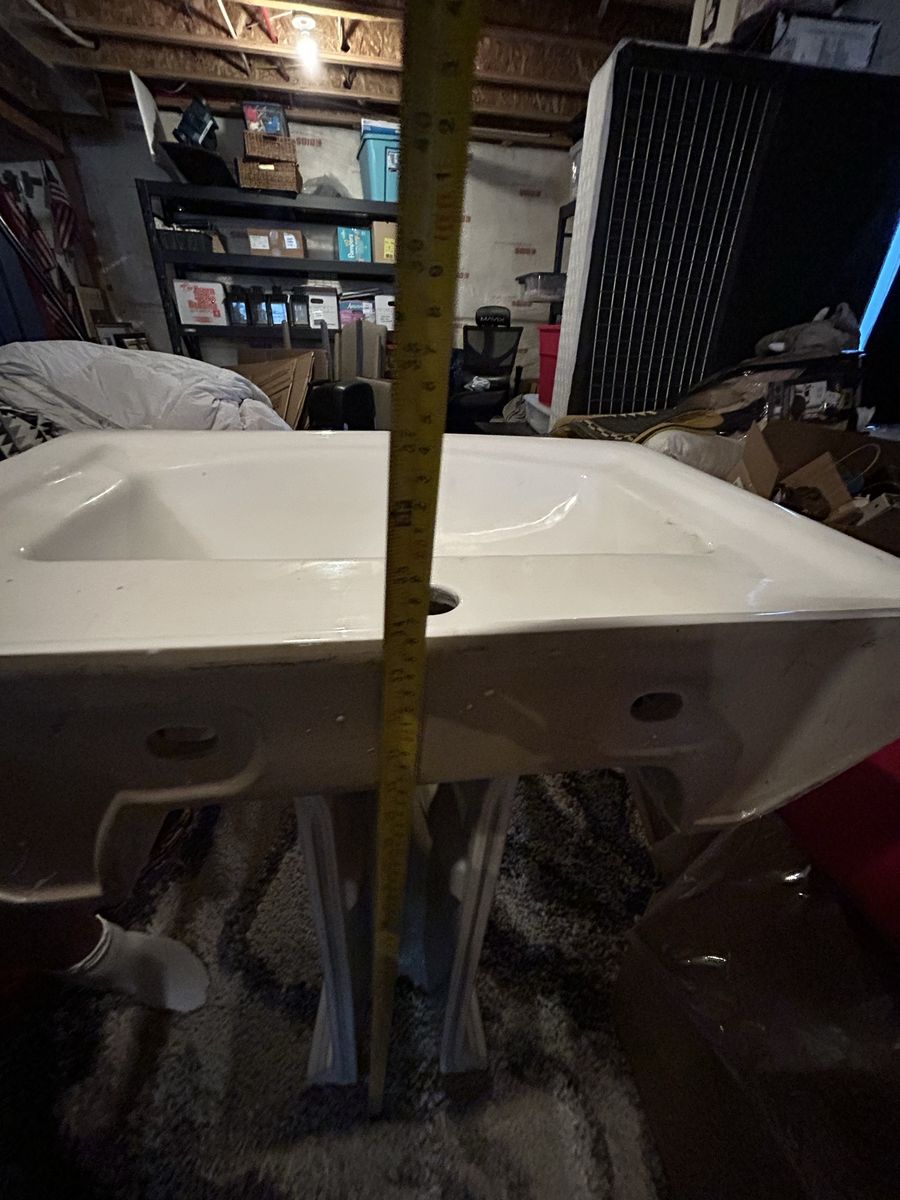 Main image 3