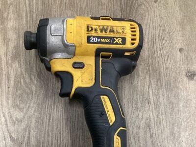 DEWALT 20V IMPACT W/ 5AH BATTERY