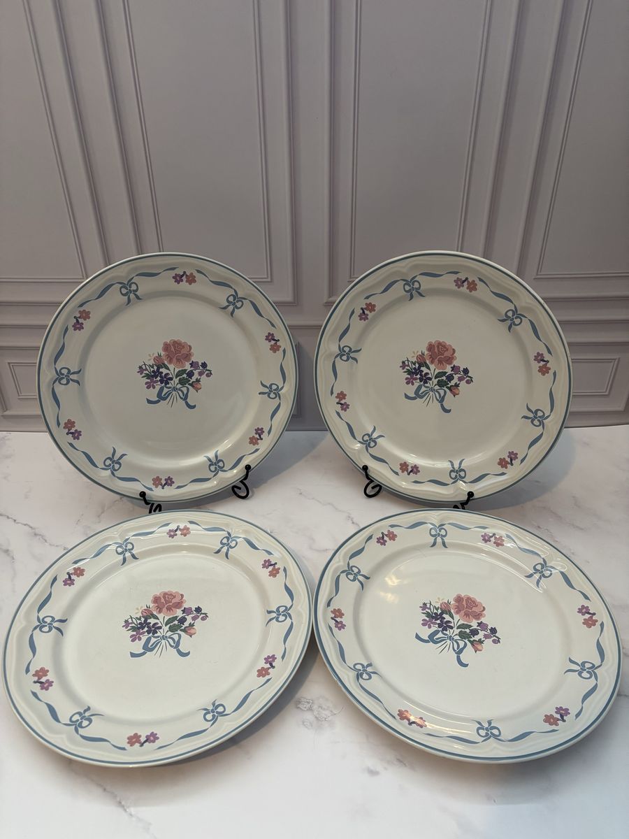 Vintage Victoria Newcor Blue Ribbon Floral Dinner Plates Set of 4