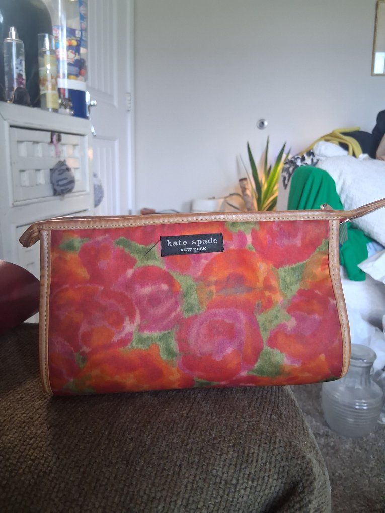 Kate Spade New York Vintage Floral Cosmetic Makeup Pouch Bag Red Orange