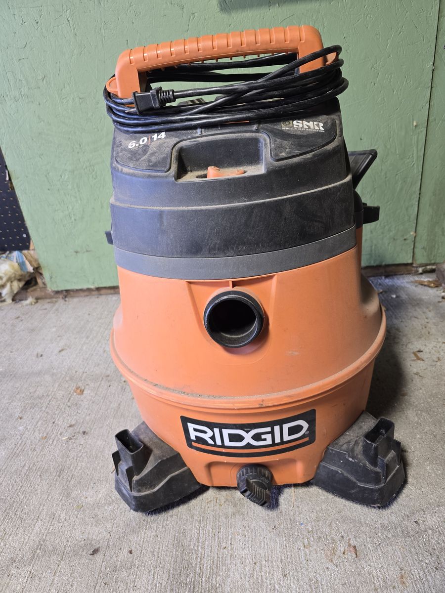 Ridgid wet dry Shop Vac
