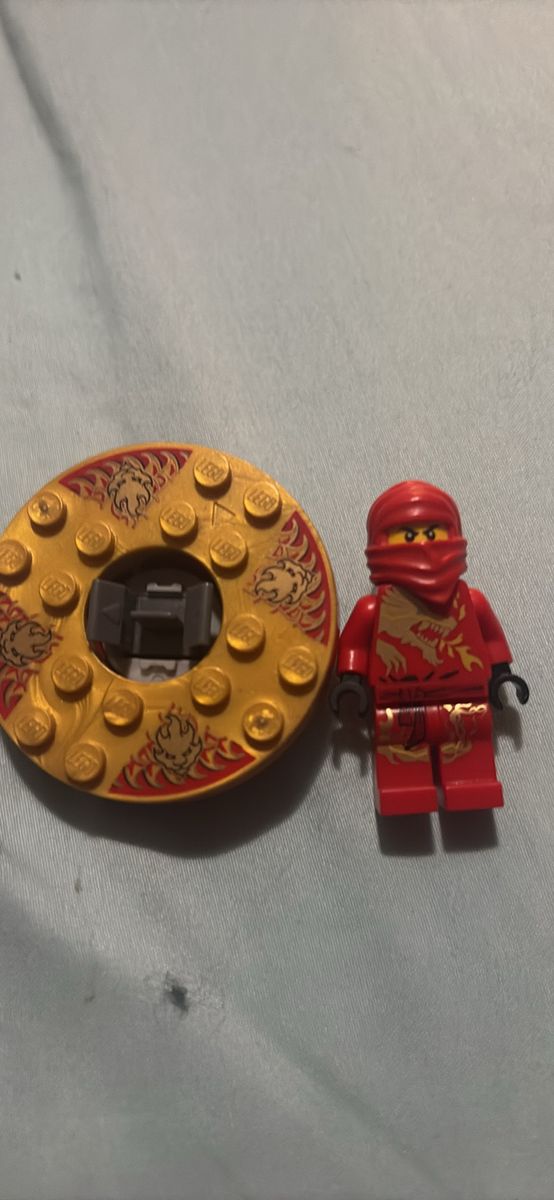 lego dx kai minifigure with og spinner