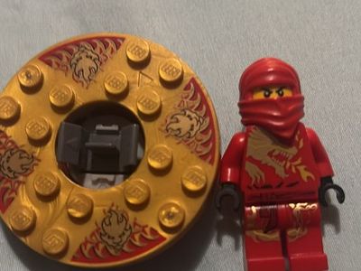 lego dx kai minifigure with og spinner