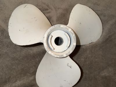 Evinrude Johnson OMC 0381186 - Stern Drive Prop 14 X 16 (381186)