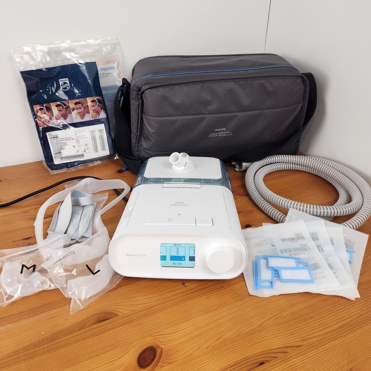 Philips Respironics DreamStation CPAP Machine NICE