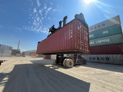 Shipping Containers near Vegas-Wind and Watertight