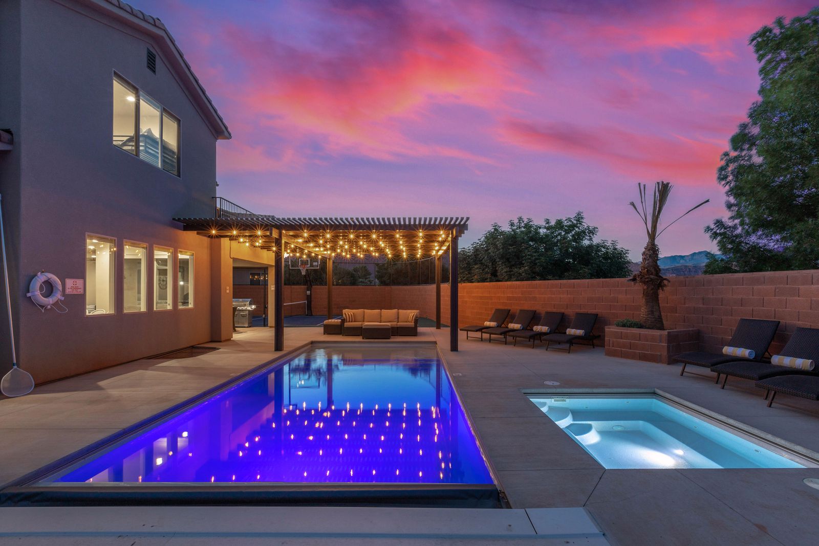Paradise Village 19
