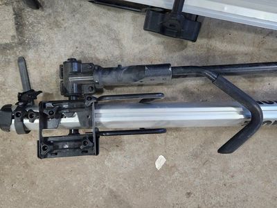 Thule 594XT Sidearm Roof Mounted Bike Rack - Pair, Universal Fit, Excellent Condition