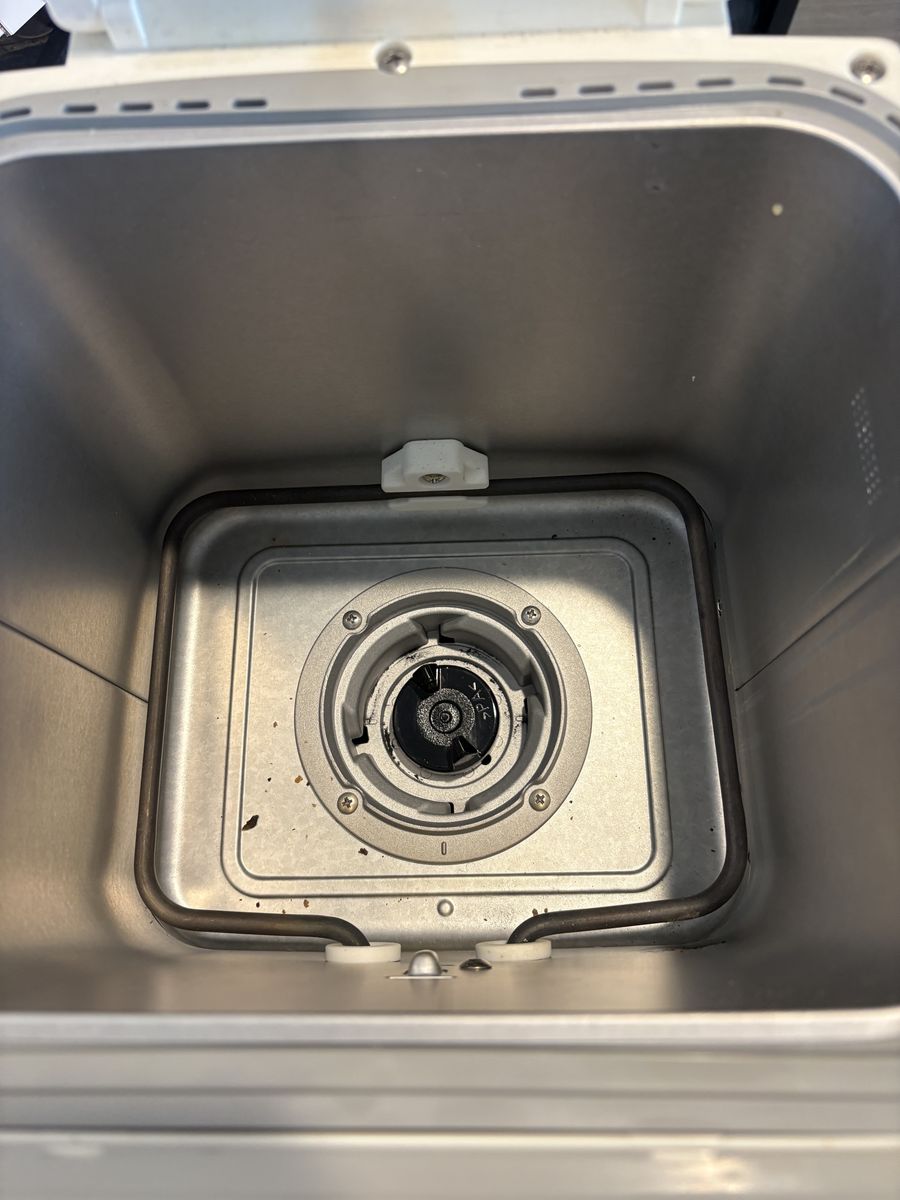 Main image 3