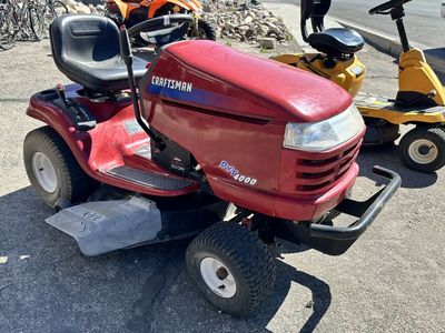 CRAFTSMAN DYT 4000 RIDING LAWN TRACTOR #WCP039141
