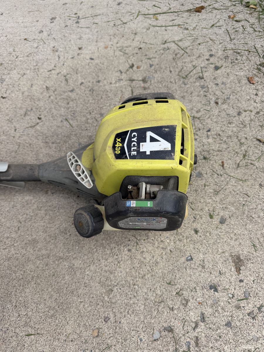 Ryobi 4-Cycle X430 Expand-It Gas String Trimmer Weed Eater