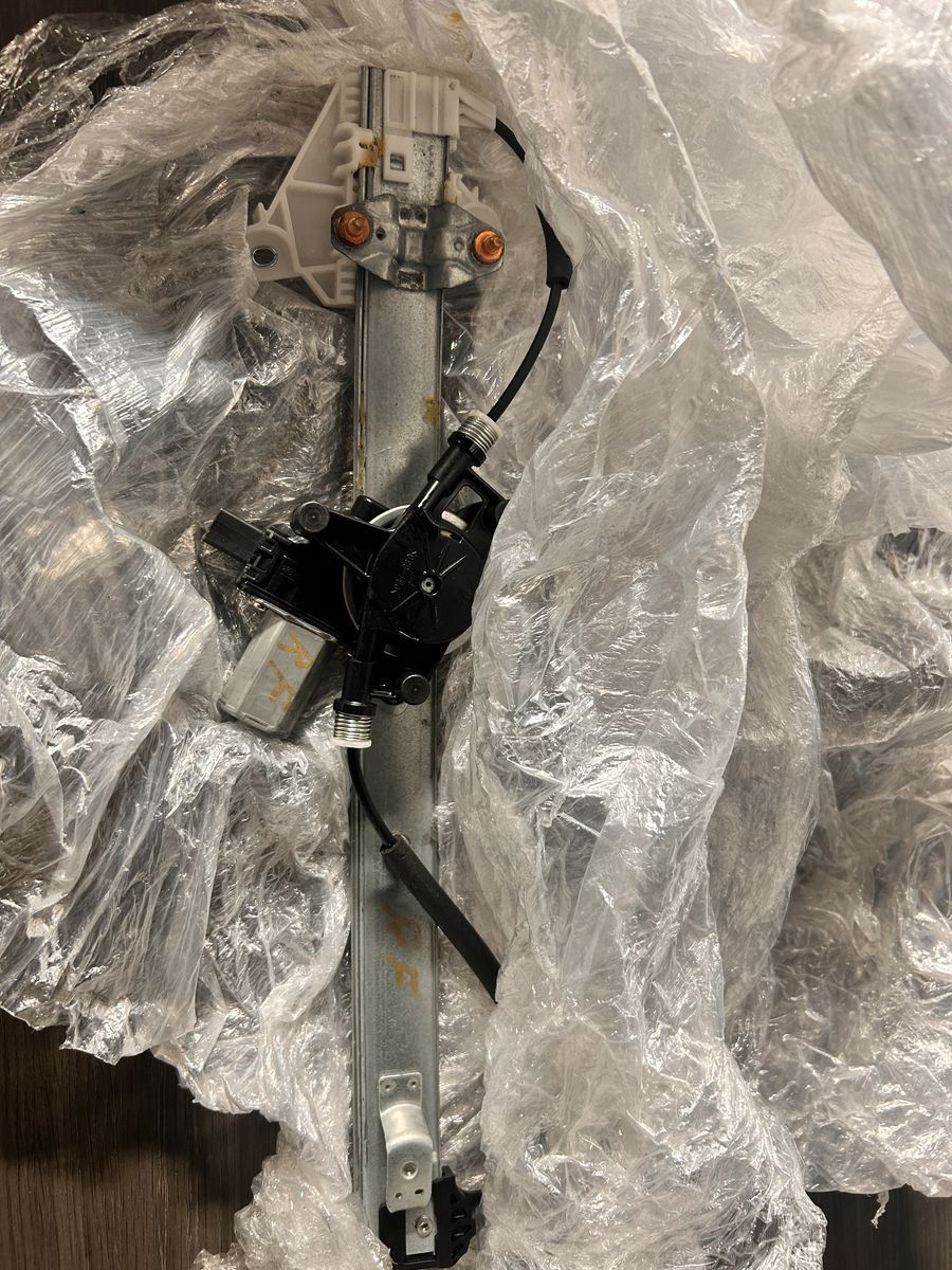 OEM Mazda CX-9 Window Regulator with Motor