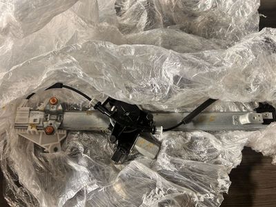 OEM Mazda CX-9 Window Regulator with Motor