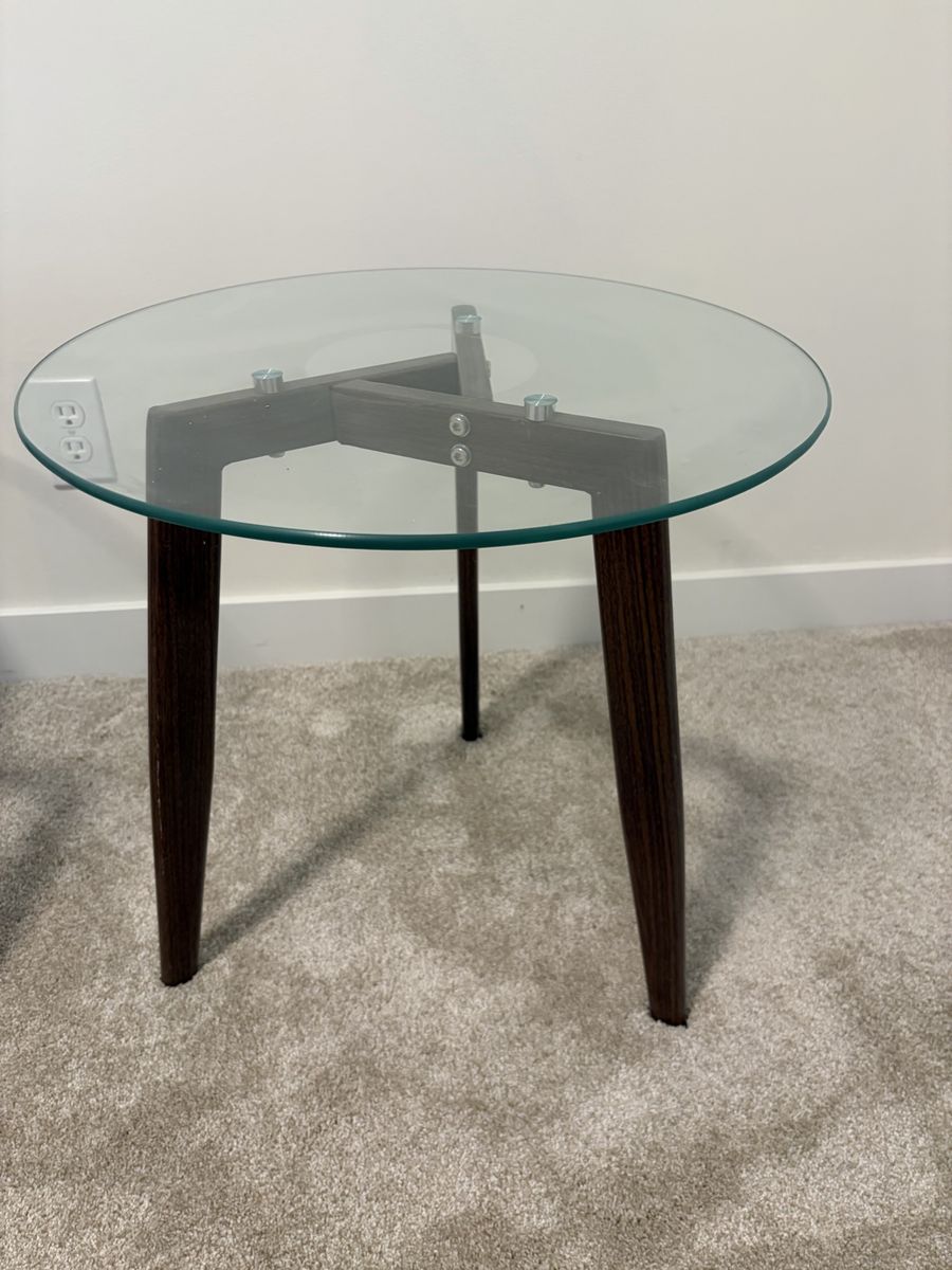 Main image 3