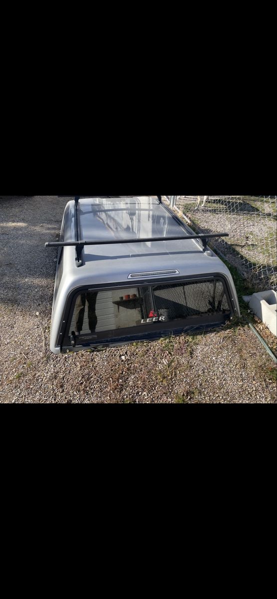 LEER Silver Truck Shell Topper 6 foot