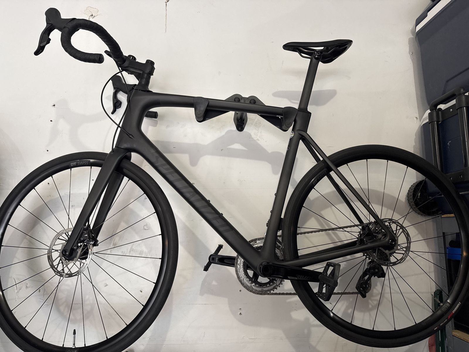 2023 Specialized Roubaix Comp 64cm Road Bike