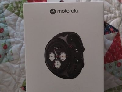 New In Box Motorola Moto Watch Smartwatch