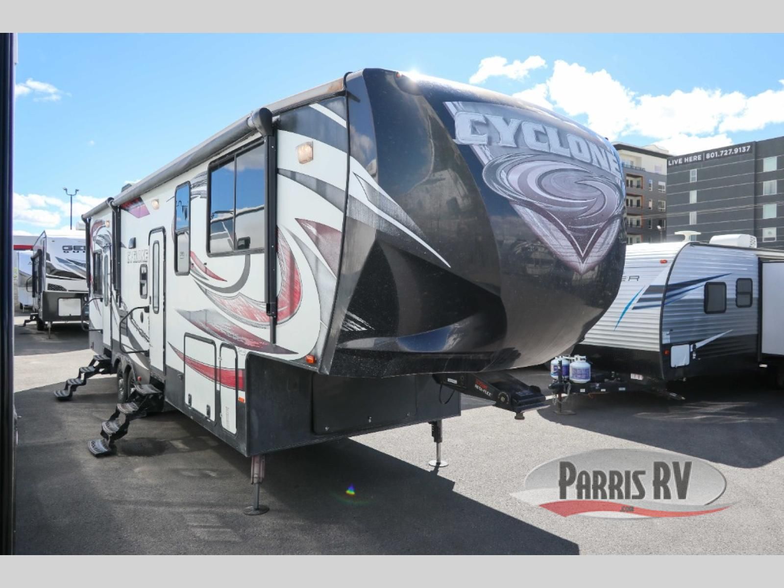 Used 2015 Heartland Cyclone 3010