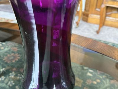 PurpLe Flower Vase