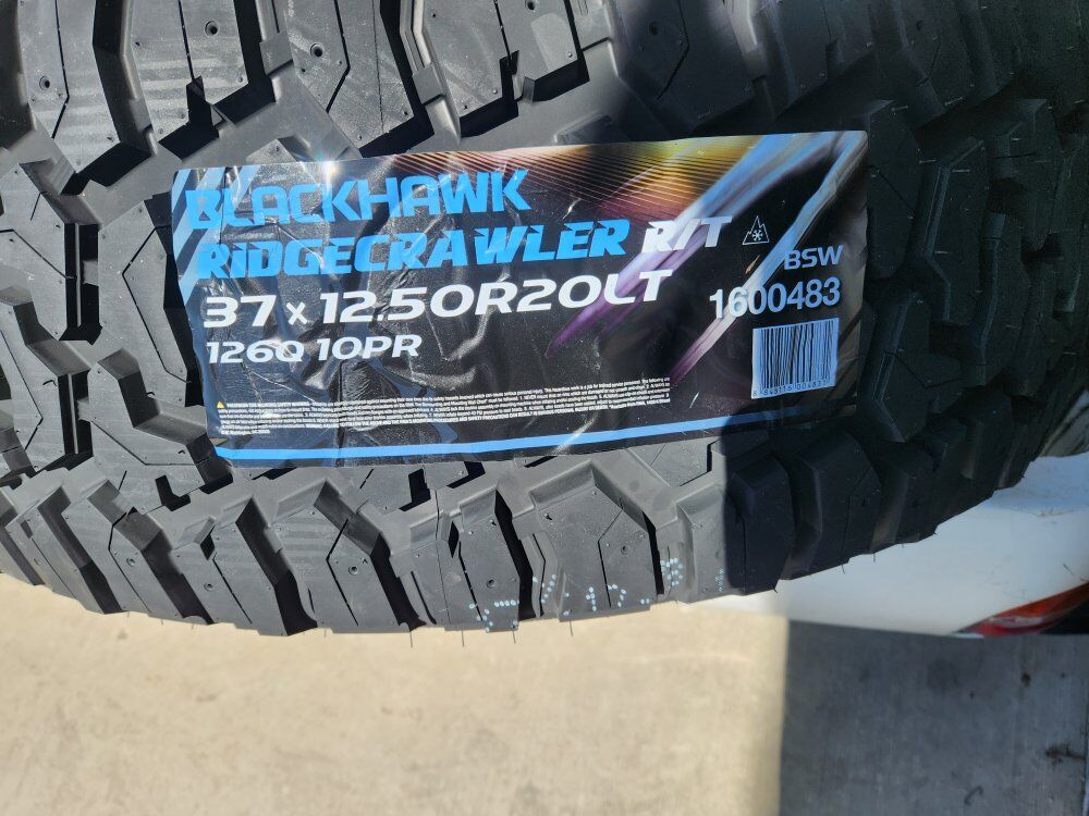 37x12.50r20 blackhawk ridgecrawler rt