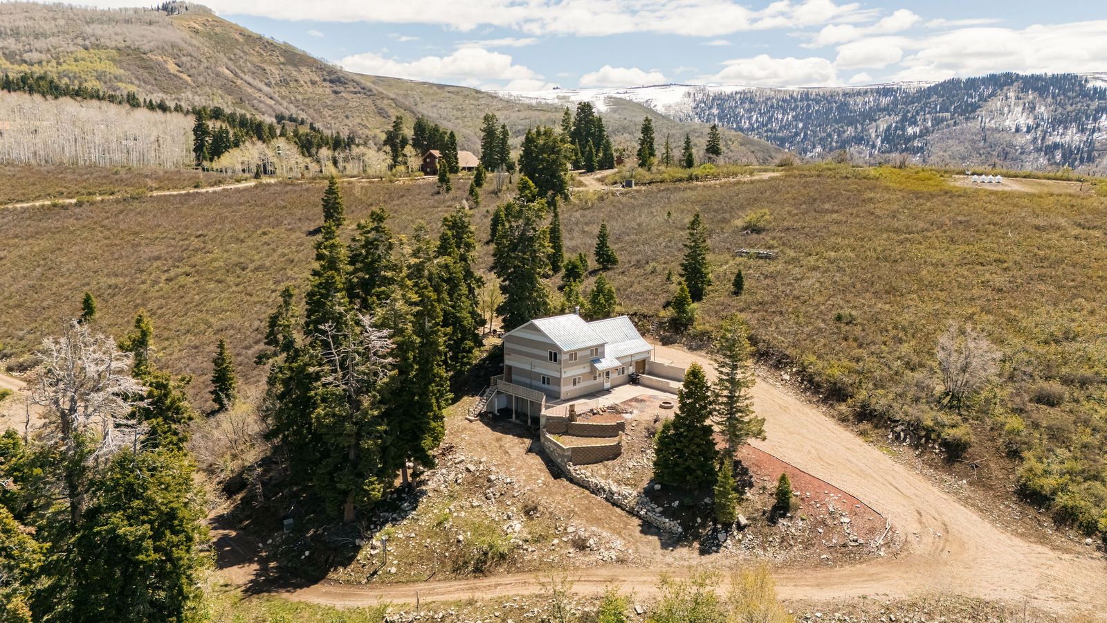 23200 N Hillside Dr, Fairview,UT 84629 Cabin for Sale