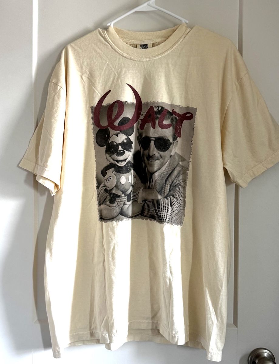 Comfort Colors Disney Graphic T-Shirt Size 2XL