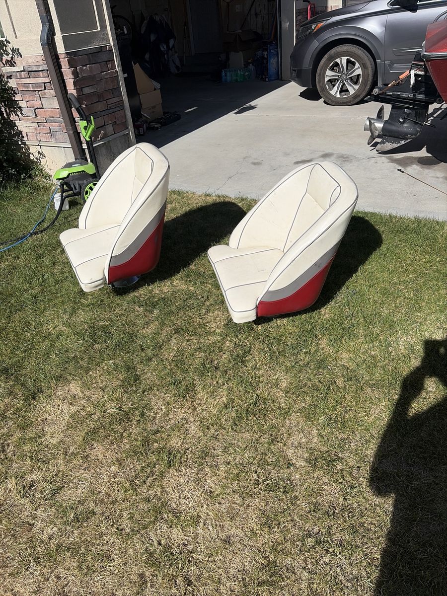 Boat seats